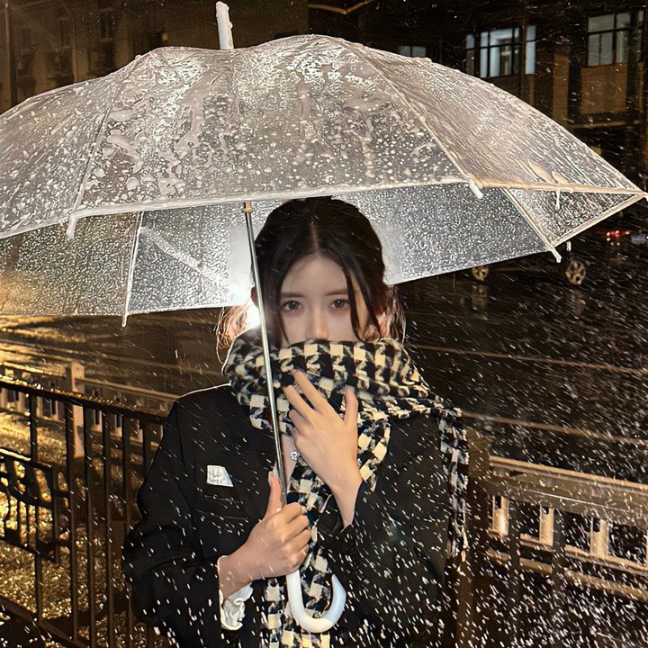 追梦的黎族女娃娃